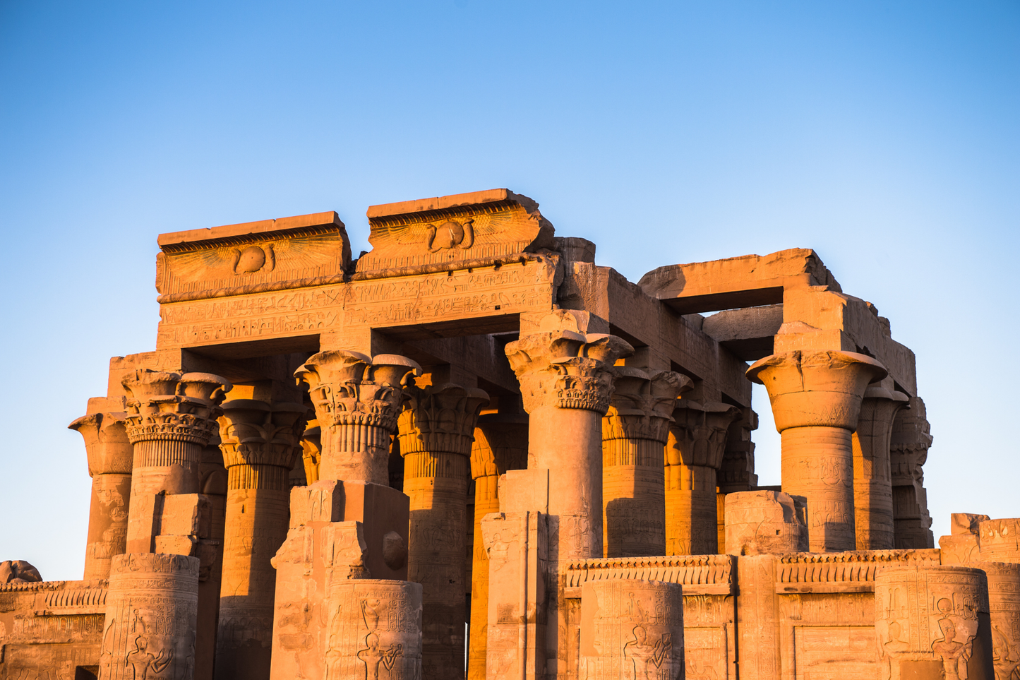 NEW MEGA EGIPTO: LA TIERRA DE LOS DIOSES