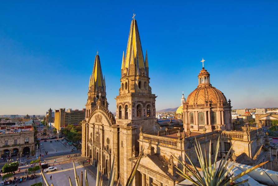 ENCANTOS DE MÉXICO COLONIAL