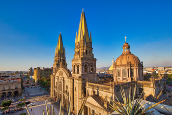 ENCANTOS DE MÉXICO COLONIAL